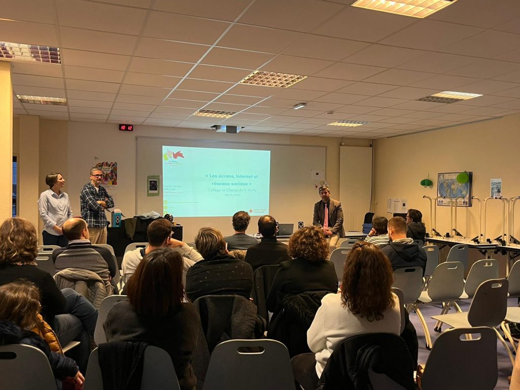 Rencontre parents « écrans » Collège Champ-de-la-Motte