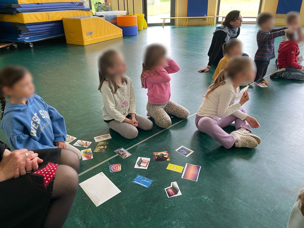 Intervention « écrans » École Anne Sylvestre Truyes